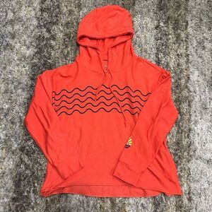 Chaser Waves Print Cropped Hoodie